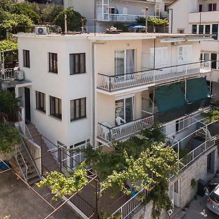 Apartments Antonija Omiš Exteriör bild