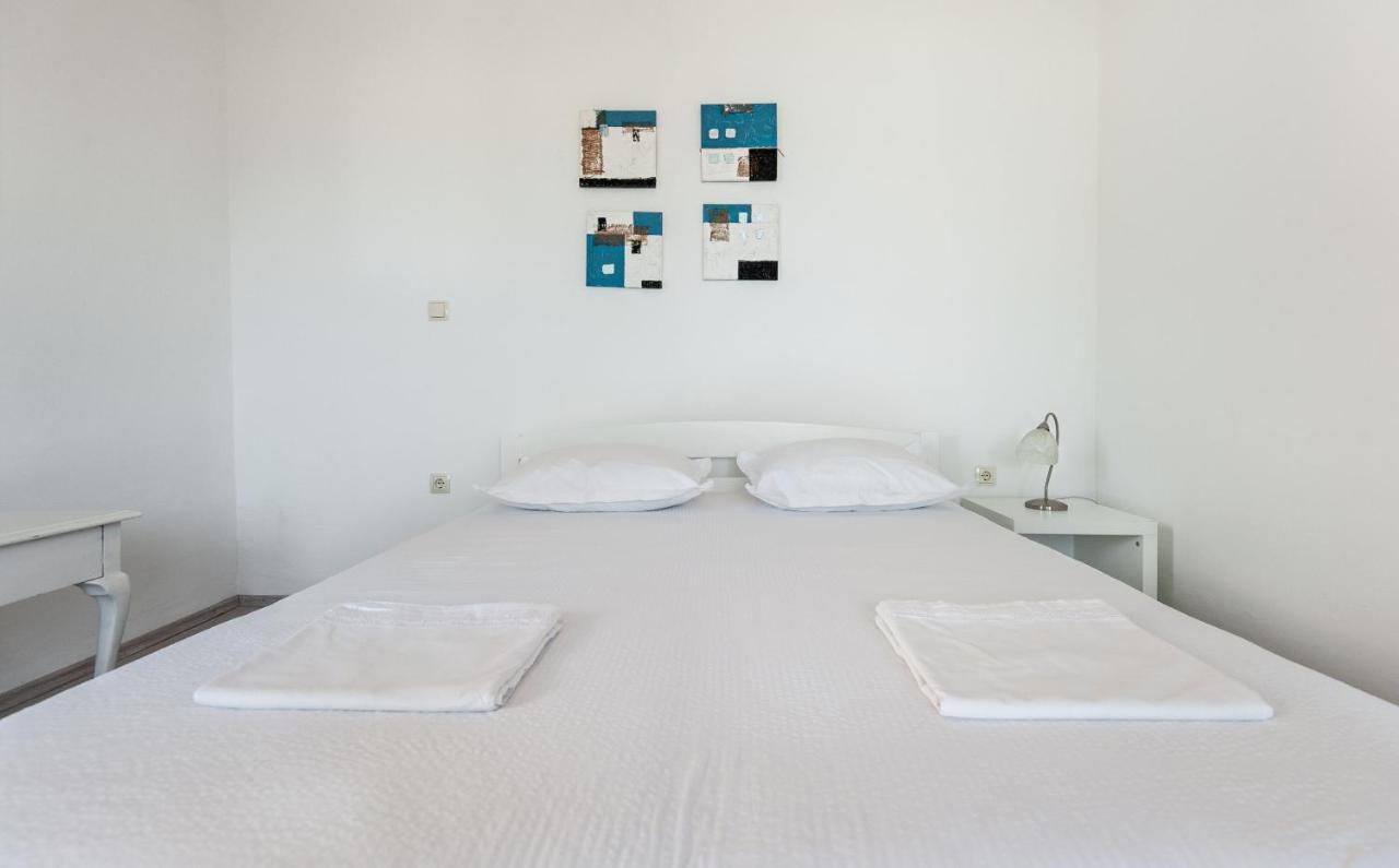 Apartments Antonija Omiš Exteriör bild