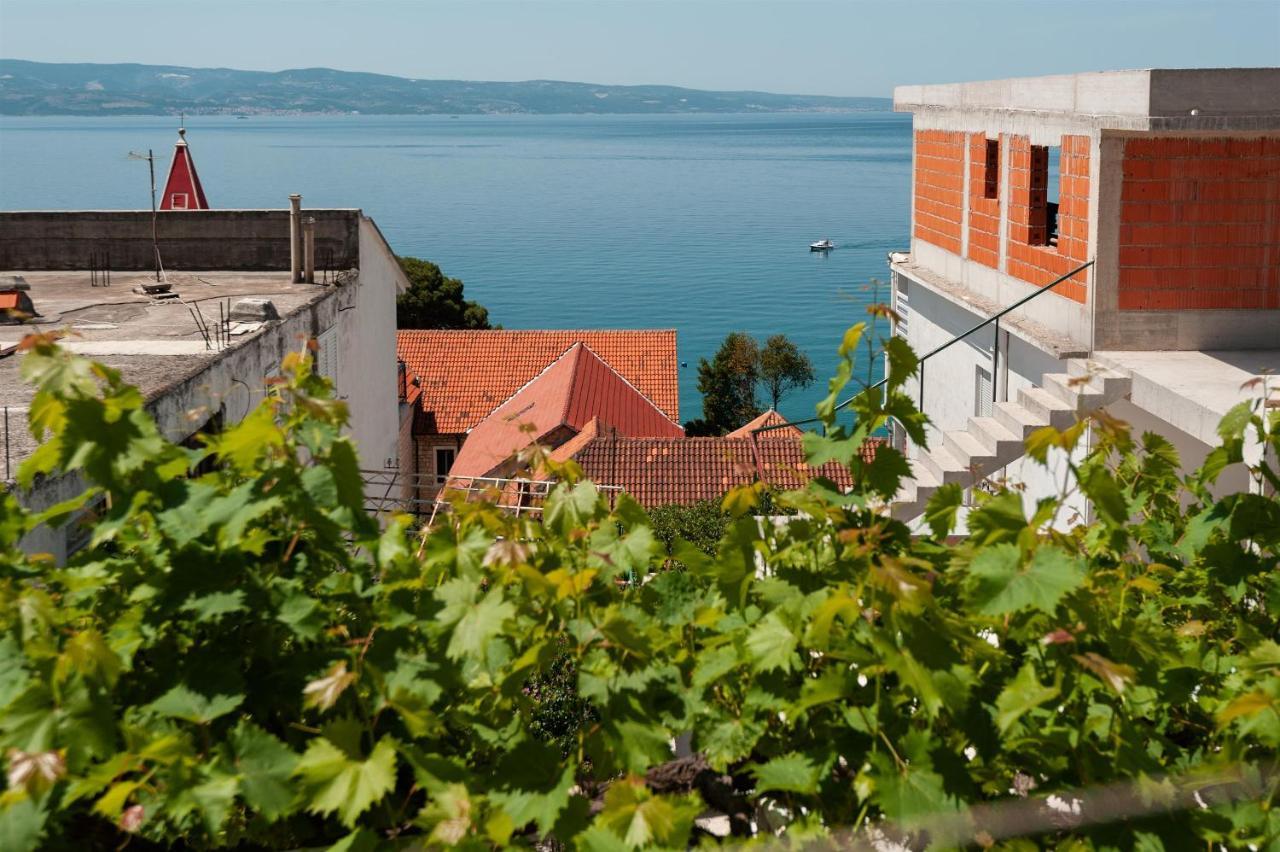 Apartments Antonija Omiš Exteriör bild