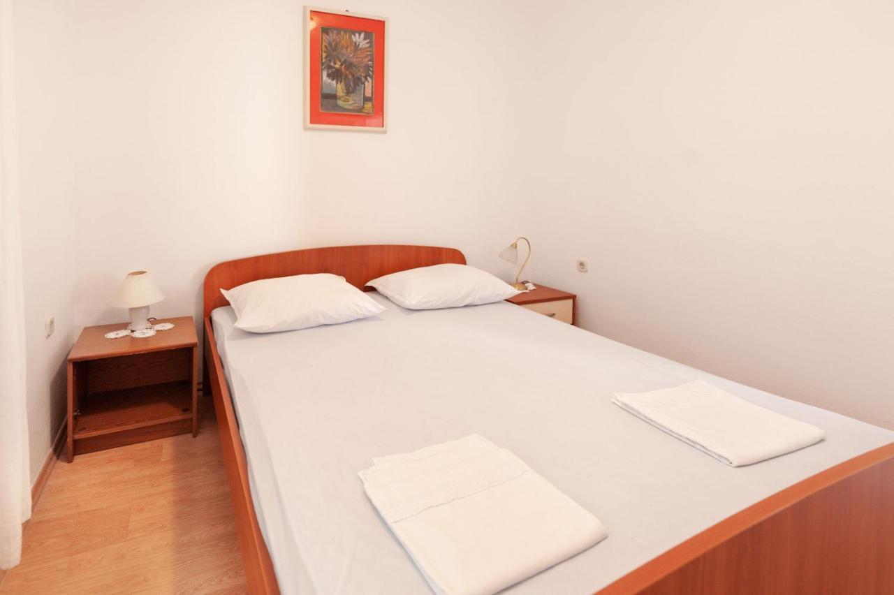 Apartments Antonija Omiš Exteriör bild