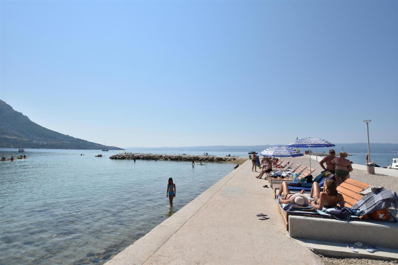 Apartments Antonija Omiš Exteriör bild